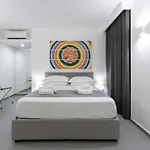 Suite Palermo Apartment 4*