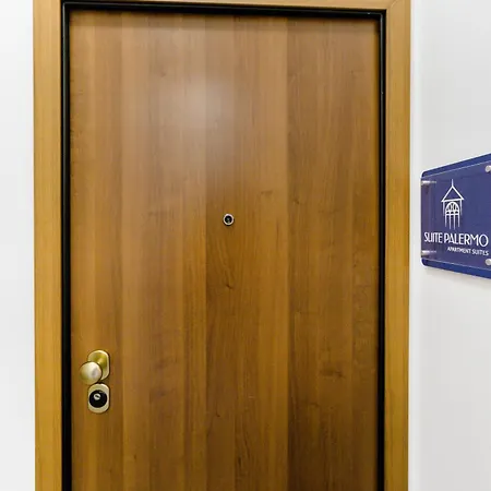 Suite Palermo Apartment 4*